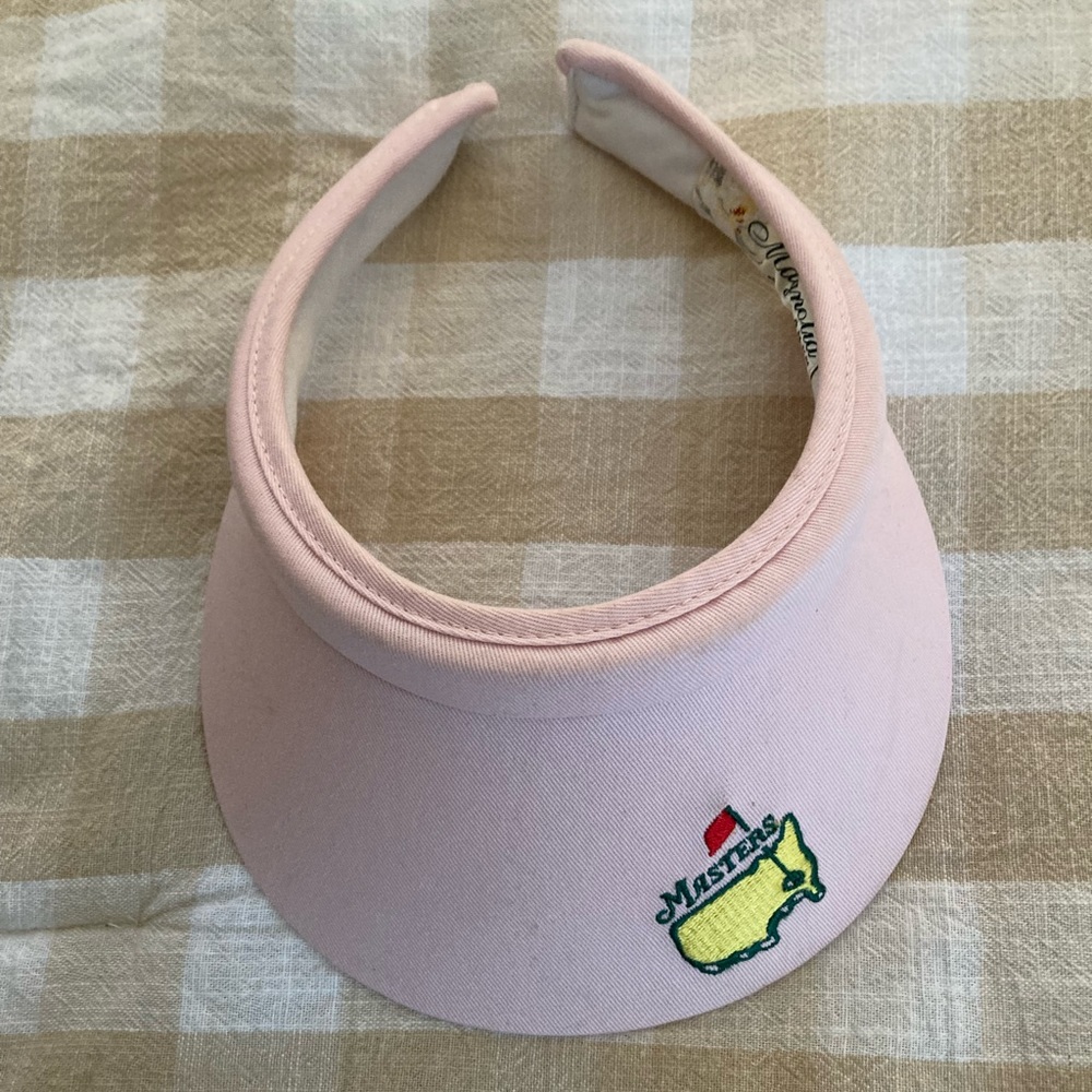 THE MASTERS MAGNOLIA LANE WOMEN’S VISOR IN BABY PINK